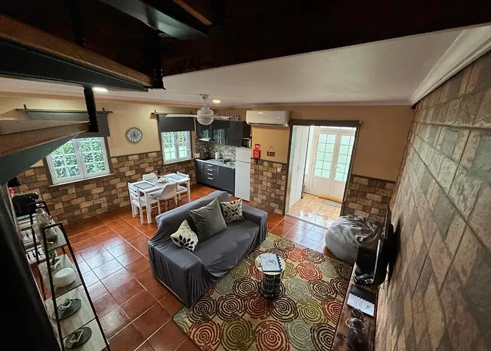 Casa Da Vista- Eirinha * Furnas (Azores)